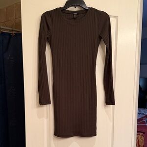 Elegant Black Ribbed Dress